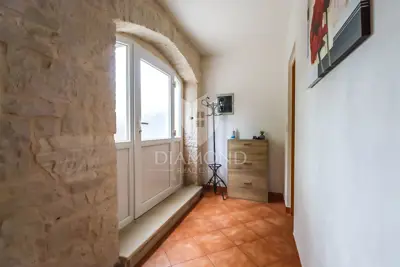 Haus 220 m², Žminj - renovierte und ruhige Lage - 4