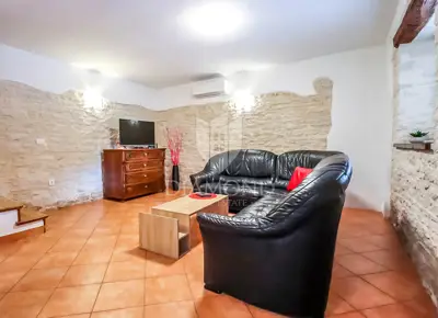 Haus 220 m², Žminj - renovierte und ruhige Lage - 7