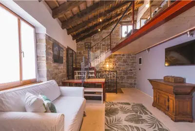 Haus, Oprtalj, Gewerberaum und 3 Apartments - 5