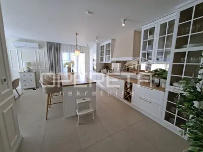 Haus zum Kauf in Ražanj, 220 m² - 10