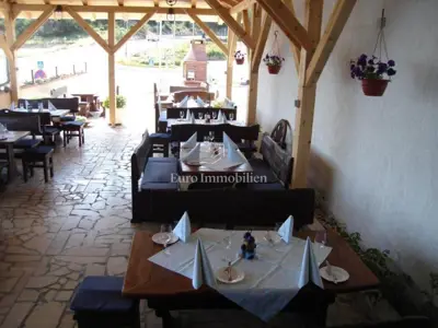 House with a lot of potential only 40 m from the sea! - 7