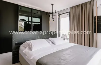 House, Šibenik, 400 m², 800 000 € - 4