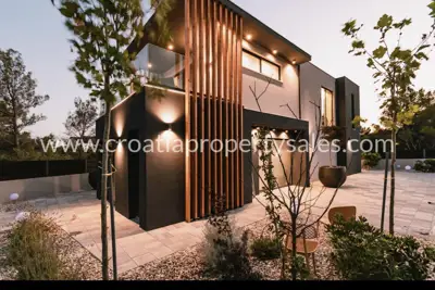 House, Šibenik, 400 m², 800 000 € - 10