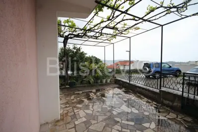 Makarska, centar, dio kuće 291 m² blizu svih sadržaja - 4
