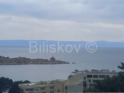Makarska, centar, dio kuće 291 m² blizu svih sadržaja - 1