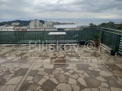 Makarska, centar, dio kuće 291 m² blizu svih sadržaja - 2