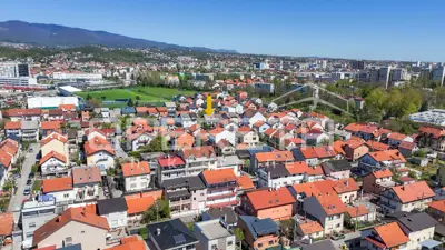 MIRNA ULICA, three separate residential units - 3