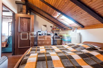 MIRNA ULICA, three separate residential units - 19