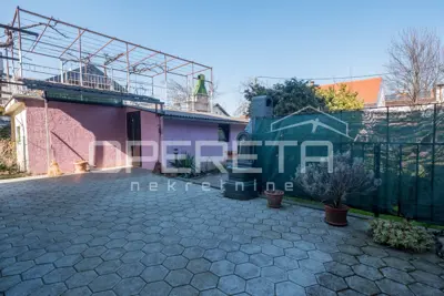 MIRNA ULICA, three separate residential units - 10