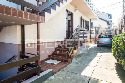 MIRNA ULICA, three separate residential units - 9