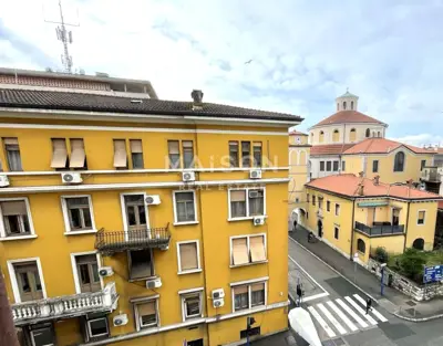 Stan u Rijeci, Centar, 3. kat i dvije sobe - 7