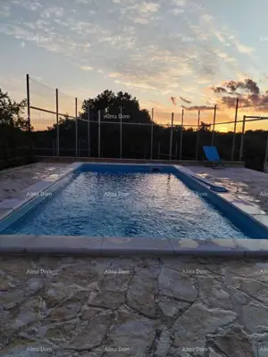 Blizina Barbana. Kuća s bazenom i sportskim sadržajima - 13