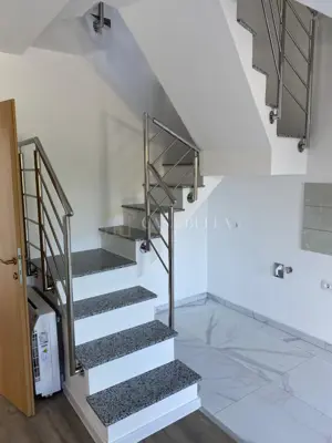 Stan 94 m², centar Bjelovara, novogradnja i parkirno mjesto - 2