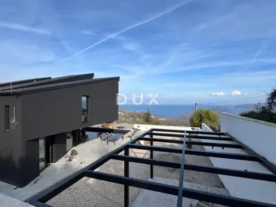 Haus zum Kauf in Sveta Jelena, 275 m² - 4