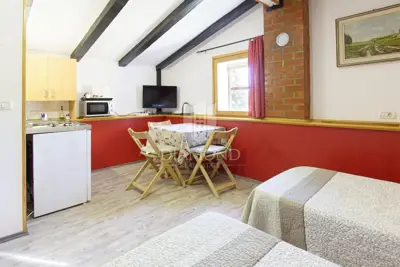 Haus 180 m², Grožnjan - großer Hof und Meerblick - 5