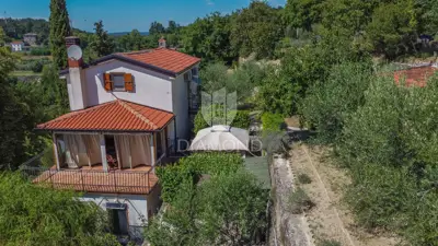 Haus 180 m², Grožnjan - großer Hof und Meerblick - 2