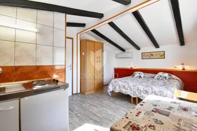 Haus 180 m², Grožnjan - großer Hof und Meerblick - 3