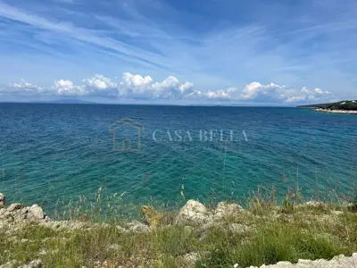 Građevinsko zemljište 653 m², Potočnica, 50 m od mora