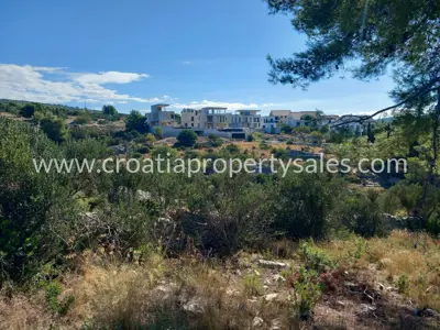 Građevinsko zemljište 800 m², Otok Brač - pogled na more - 6