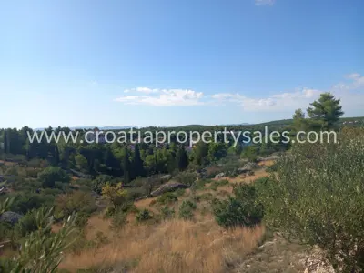 Građevinsko zemljište 800 m², Otok Brač - pogled na more - 8