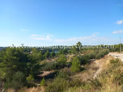 Građevinsko zemljište 800 m², Otok Brač - pogled na more - 2