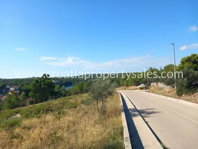 Građevinsko zemljište 800 m², Otok Brač - pogled na more - 5