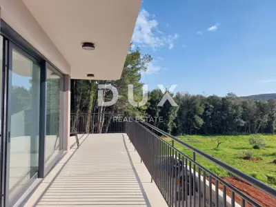 Apartment 100 m², Rovinj - near the beach and furnished