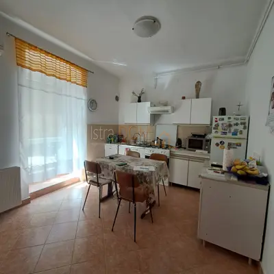 *Kuća sa dva manja stana u Šijani* - 4