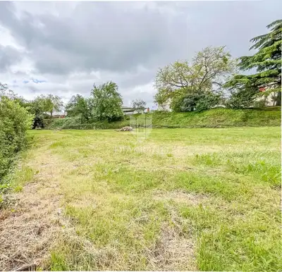 Building plot 1,140 m², Rovinj surroundings - quiet zone - 2