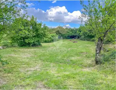 Building plot 1,140 m², Rovinj surroundings - quiet zone - 3
