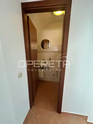 Poslovni prostor 32 m², Centar Varaždina - strog centar - 5