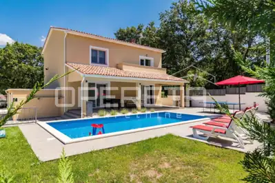House 180 m², Svetvinčenat - peaceful location and nature