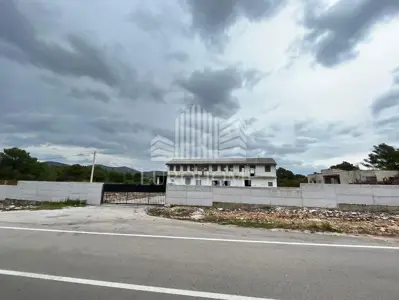 Građevinsko zemljište 7.991 m², Brodarica uz Šibenik, retail potencijal