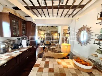 Renovirana kuća s 2 stana, Šibenik- Centar - 4