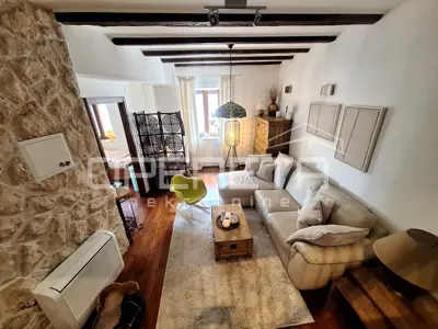 Renovirana kuća s 2 stana, Šibenik- Centar - 11