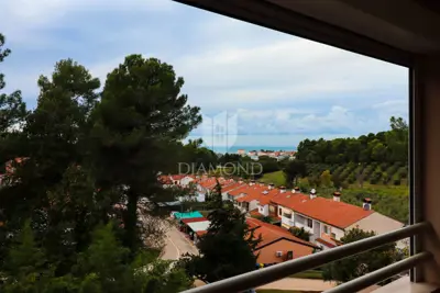Stan, Poreč, pogled na more i natkrivena terasa - 3