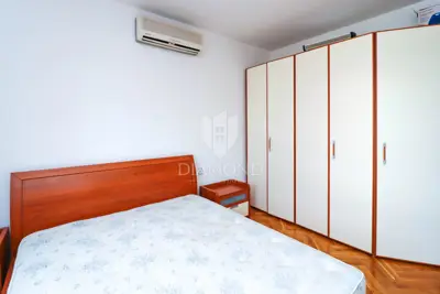 Stan, Poreč, pogled na more i natkrivena terasa - 11