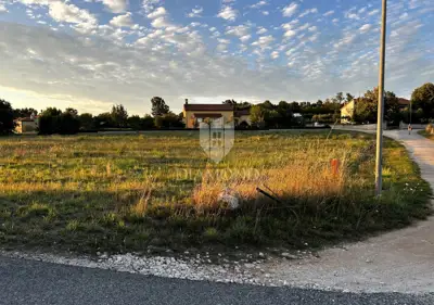 EKSKLUZIVNO Prostrano investicijsko zemljište u Svetom petru - 2