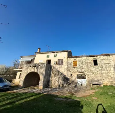 House 230 m², Kanfanar - original Istrian estate - 2