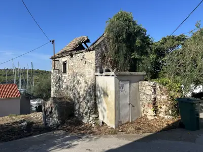 Houses 510 m², Mandalina - by the marina and with sea view - 10
