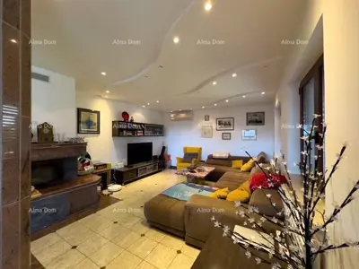 Villa 258 m², Bale, Pool und Gästehaus - 13
