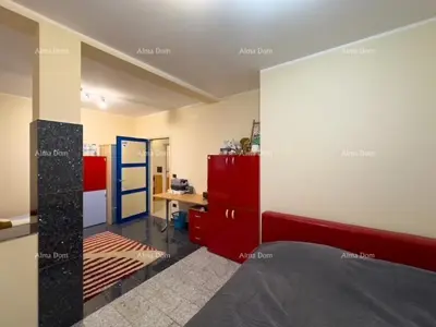 Villa 258 m², Bale, Pool und Gästehaus - 22
