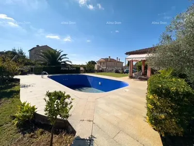 Villa 258 m², Bale, Pool und Gästehaus - 9