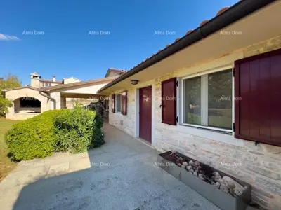 Villa 258 m², Bale, Pool und Gästehaus - 4