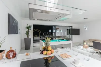 Vila-Penthouse u Pobrima, pogled na more i bazen - 9