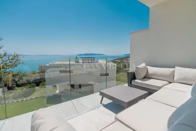Vila-Penthouse u Pobrima, pogled na more i bazen - 6
