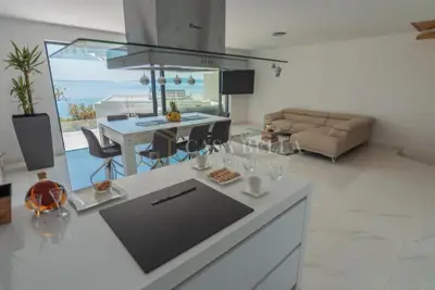Vila-Penthouse u Pobrima, pogled na more i bazen - 2