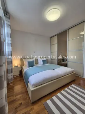Stan 53,50 m², Split - pogled na more i lođa - 2