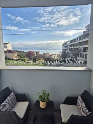 Stan 53,50 m², Split - pogled na more i lođa - 6