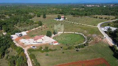 House 190 m², Svetvinčenat - peaceful location in greenery - 18